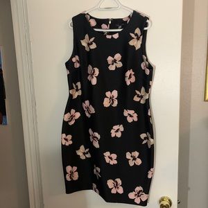 Tommy Hilfiger floral sleeveless midi dress. Size 16